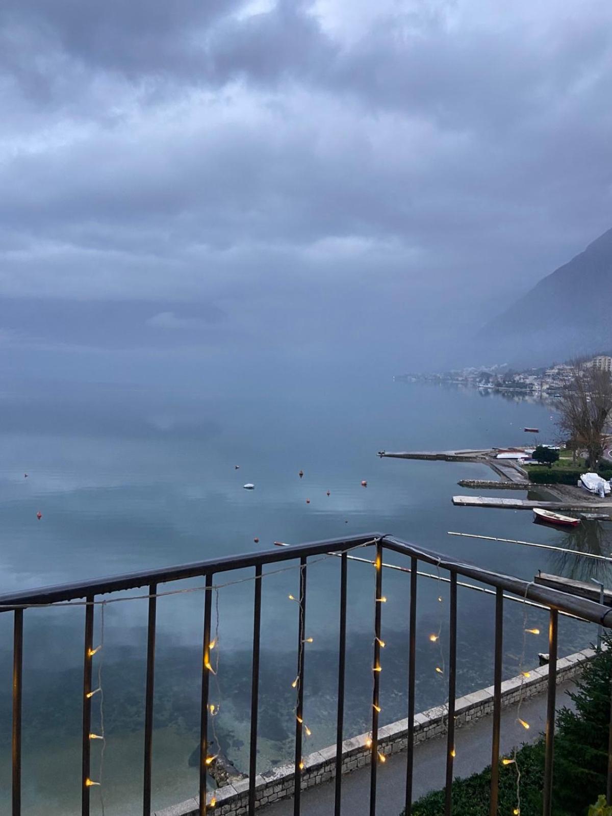Apartment Ivanisevic 2 Kotor Exterior photo